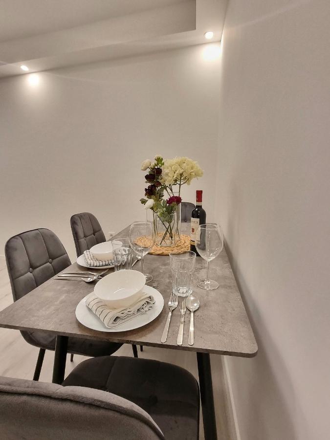 Ferienwohnung Un Ami Pula Exterior foto